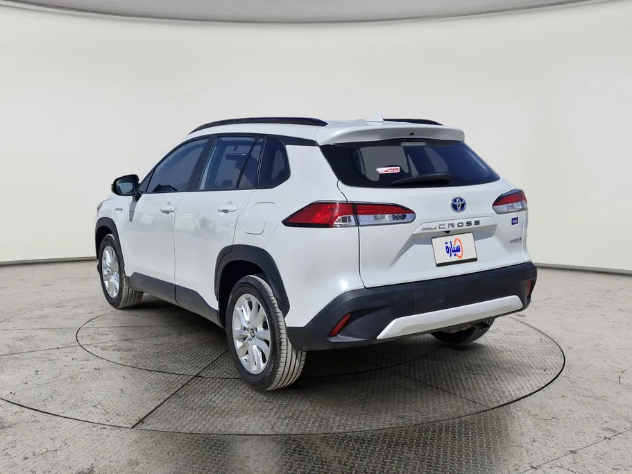 2024 Toyota Corolla Cross XLE HEV 