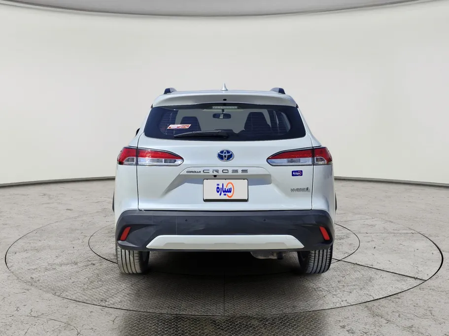 2024 Toyota Corolla Cross XLE HEV 