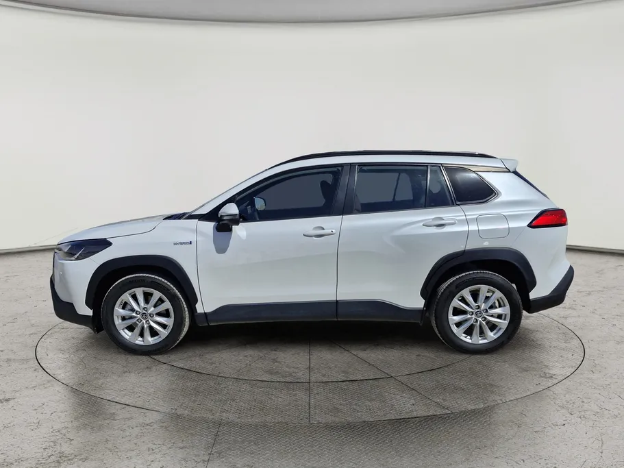 2024 Toyota Corolla Cross XLE HEV 
