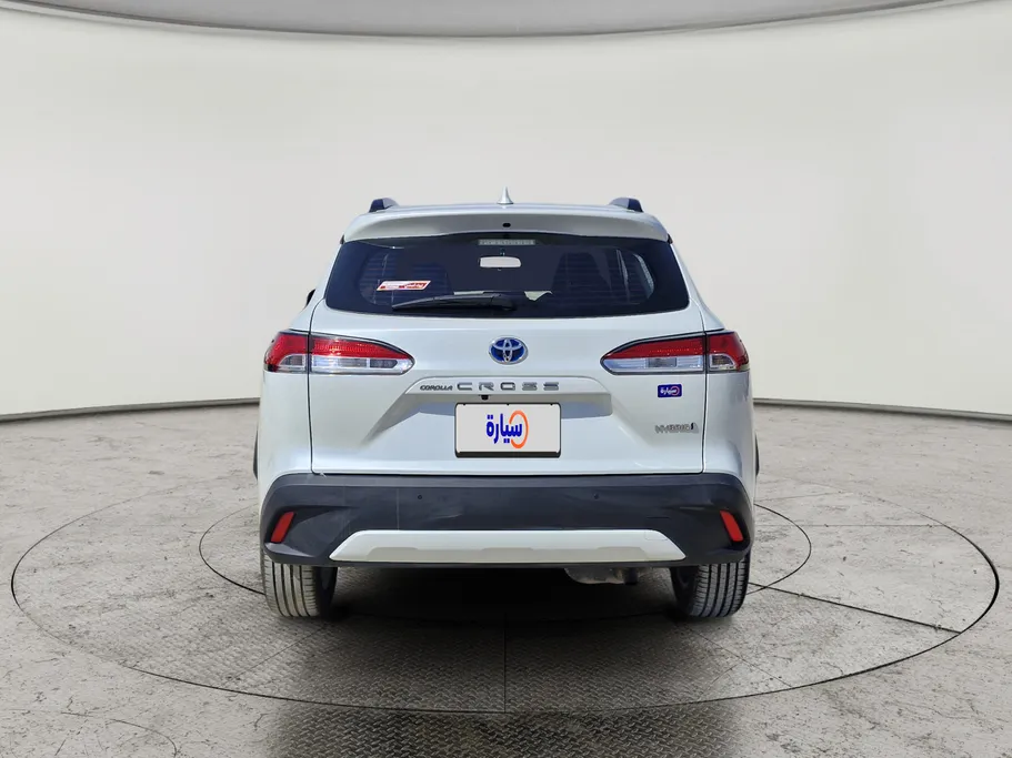 2024 Toyota Corolla Cross XLE HEV 
