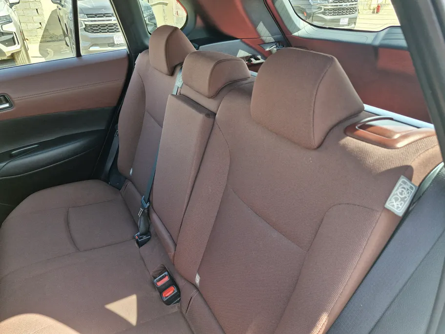 2024 Toyota Corolla Cross XLE HEV 
