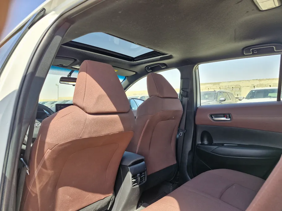 2024 Toyota Corolla Cross XLE HEV 