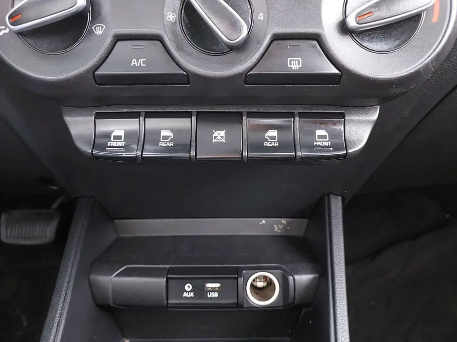 2024 Kia Pegas GL 