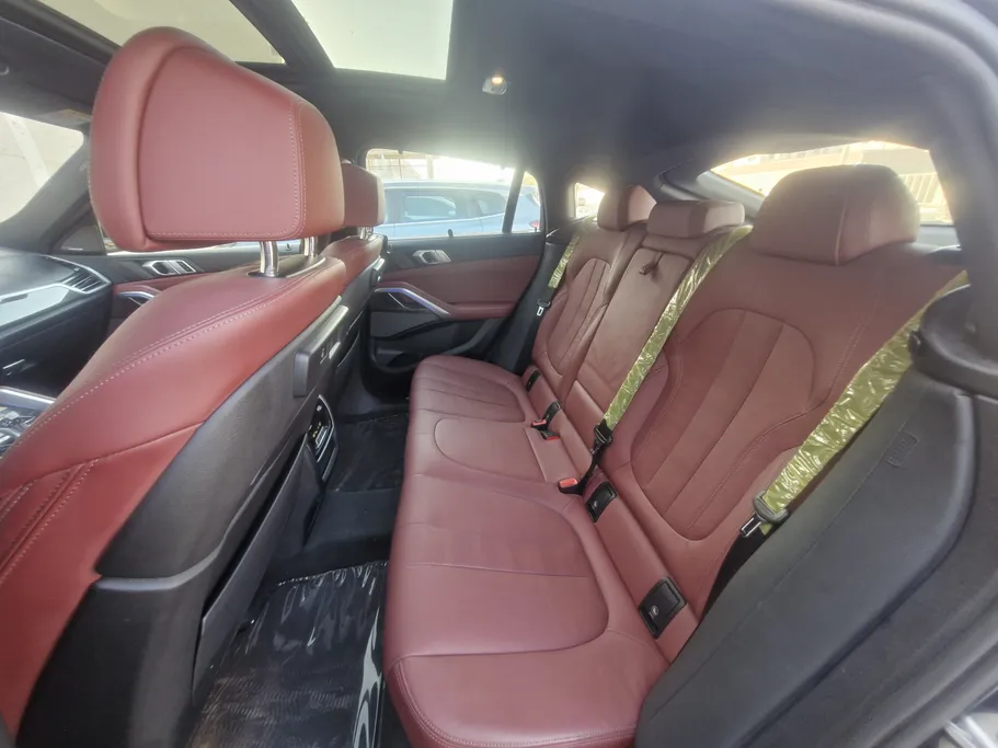 بي ام دبليو الفئة اكس 6 M 50i  2022 