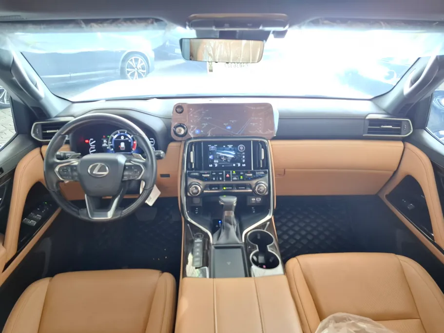 2023 Lexus LX 600 