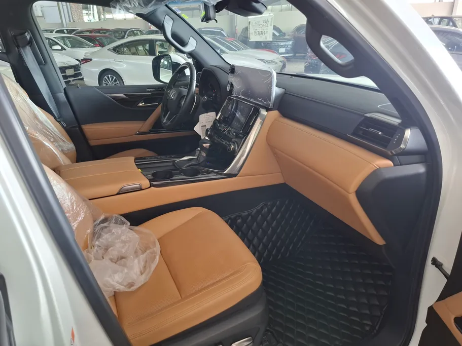 2023 Lexus LX 600 