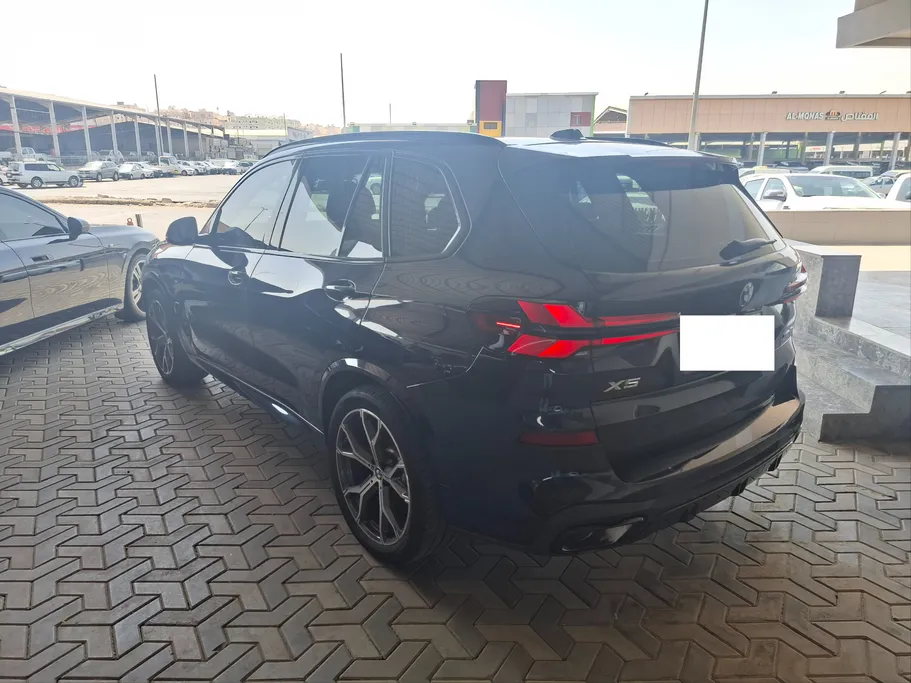 2025 BMW X Series 5 xDrive 40i 