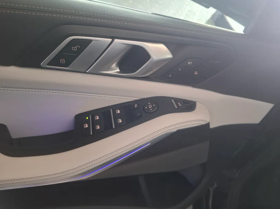 2025 BMW X Series 5 xDrive 40i 