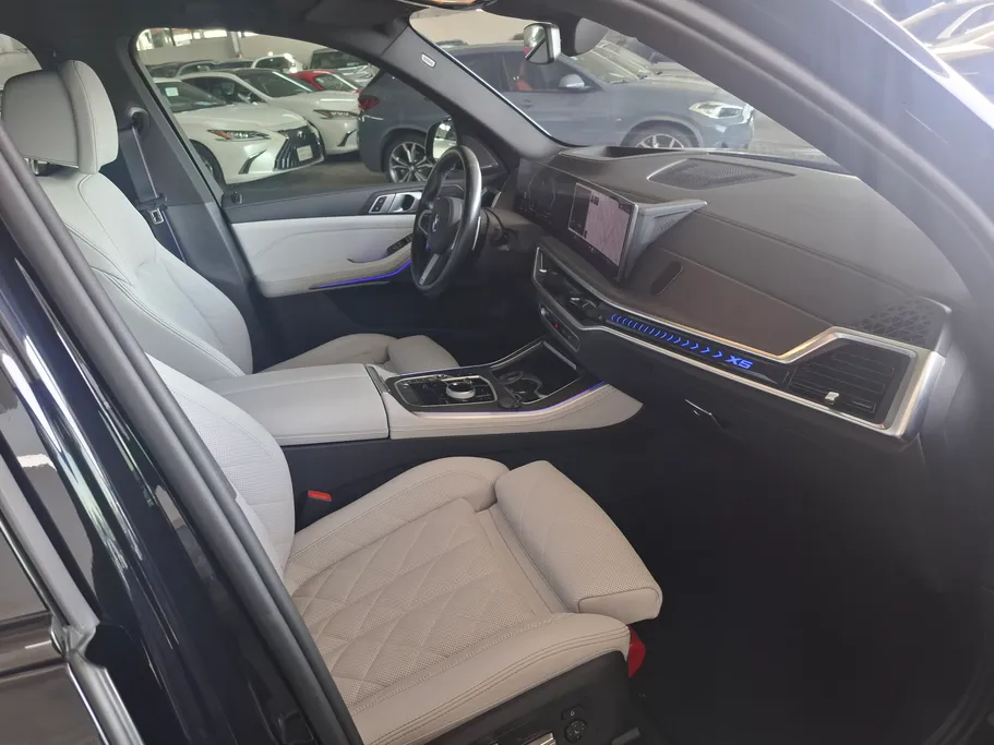 2025 BMW X Series 5 xDrive 40i 
