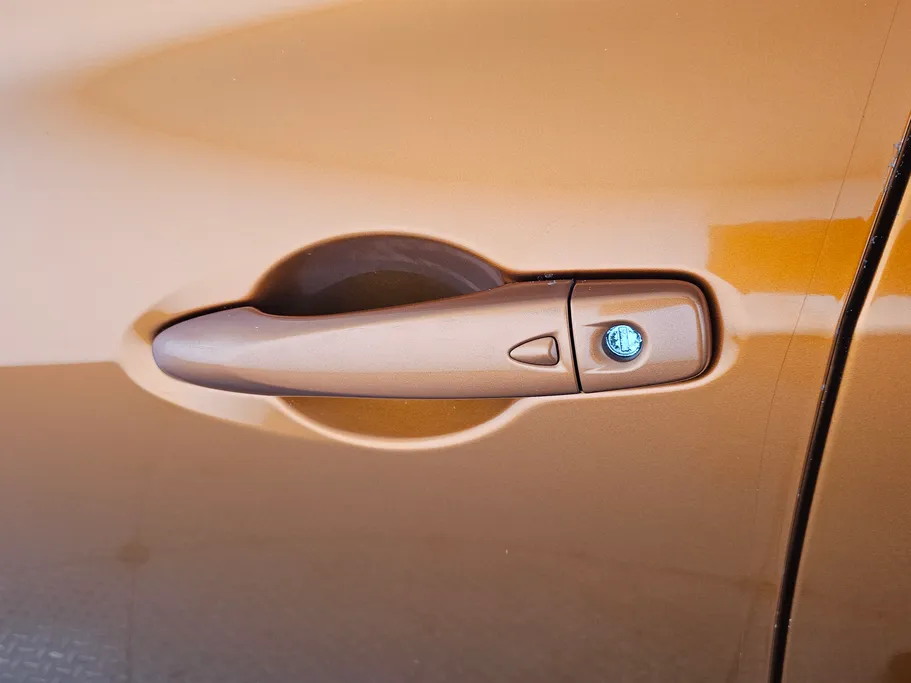 2020 Nissan Kicks SL 