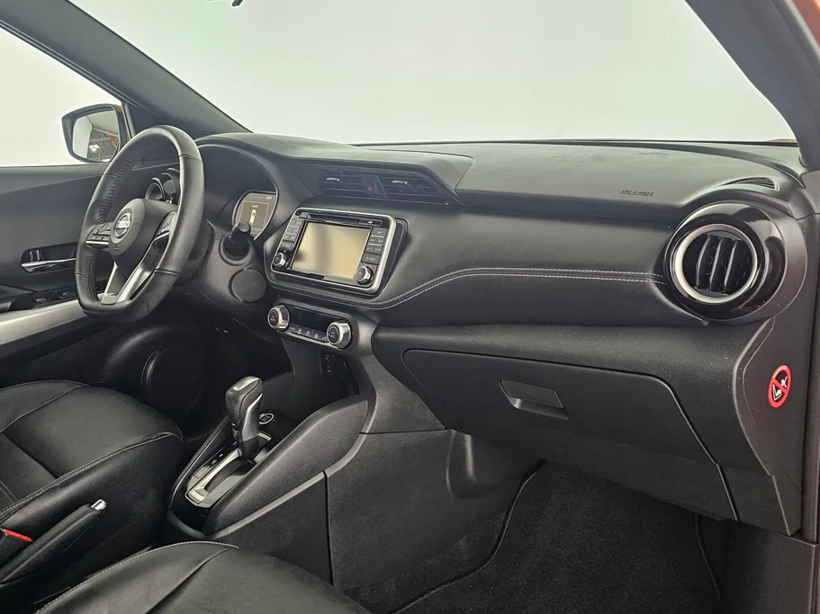 2020 Nissan Kicks SL 