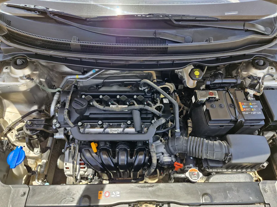 2022 Kia Pegas GL 