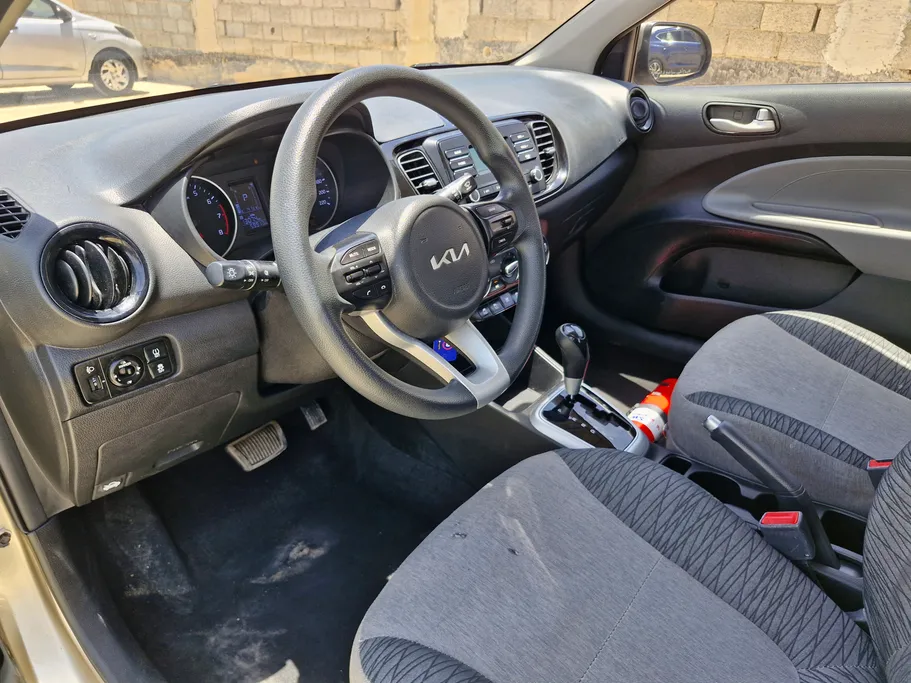 2022 Kia Pegas GL 