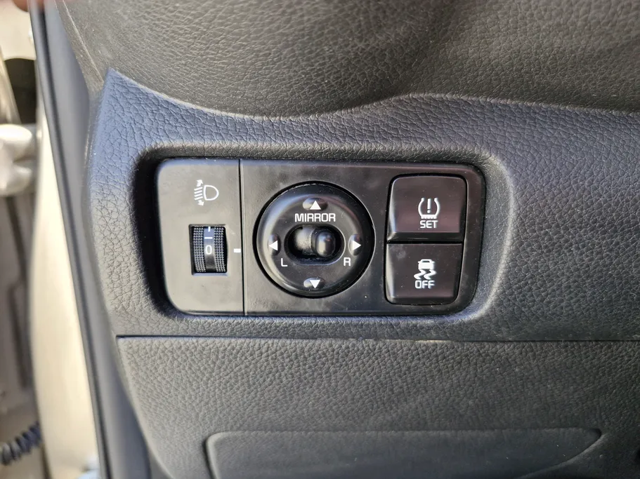 2022 Kia Pegas GL 