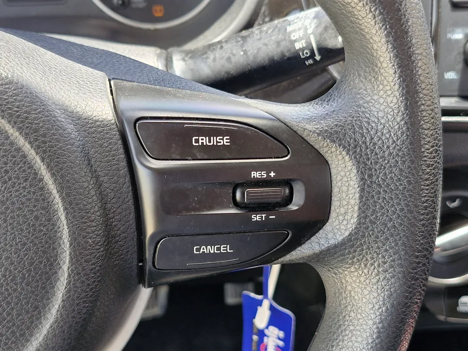 2022 Kia Pegas GL 
