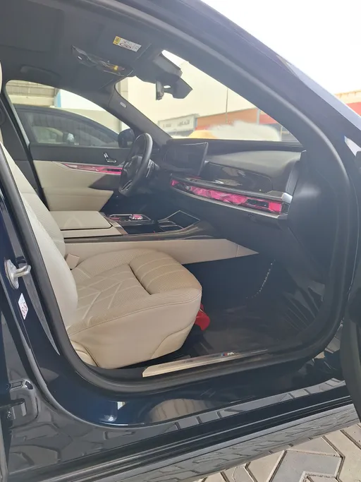 بي ام دبليو الفئة السابعة 735i 2023 