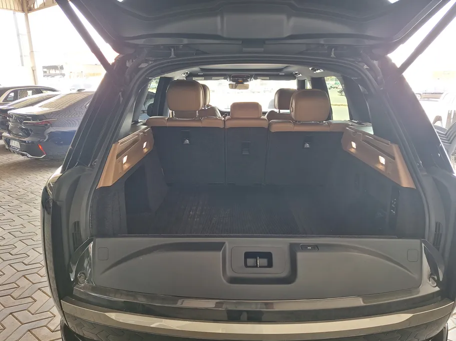 2023 Land Rover Range Rover  SE 