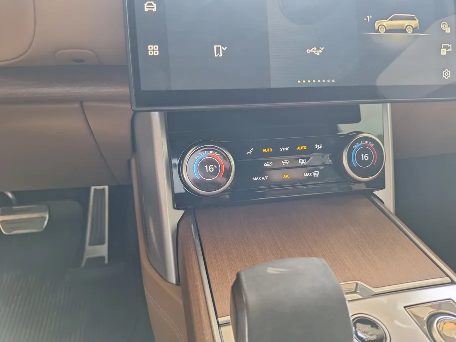 2023 Land Rover Range Rover  SE 