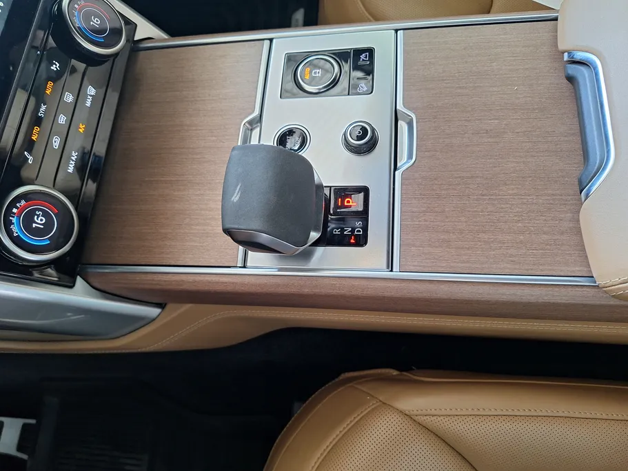 2023 Land Rover Range Rover  SE 