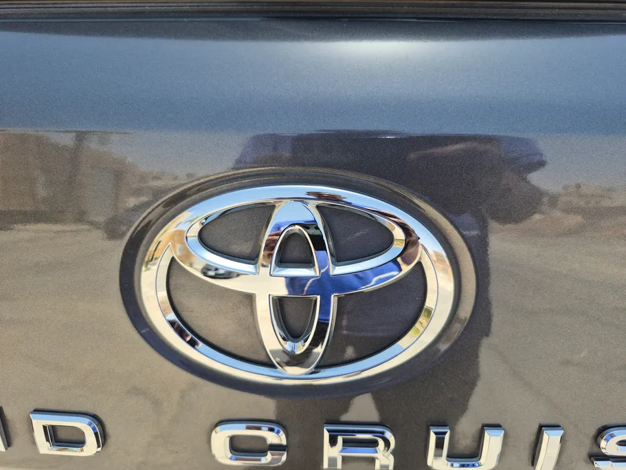 2022 Toyota Land Cruiser GXR 