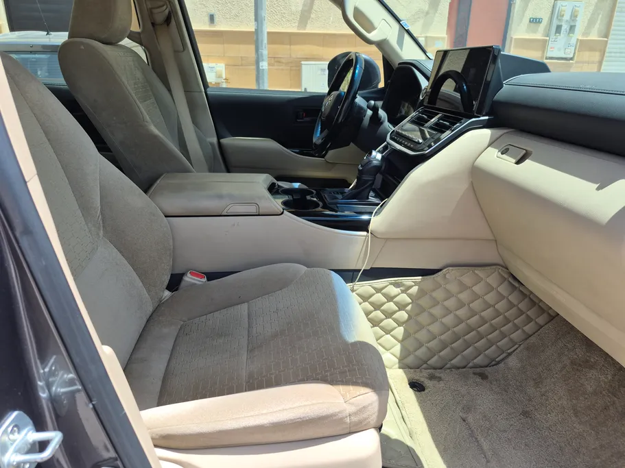 2022 Toyota Land Cruiser GXR 