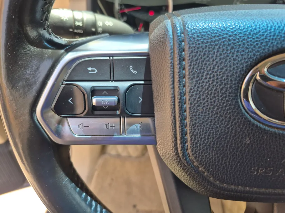 2022 Toyota Land Cruiser GXR 