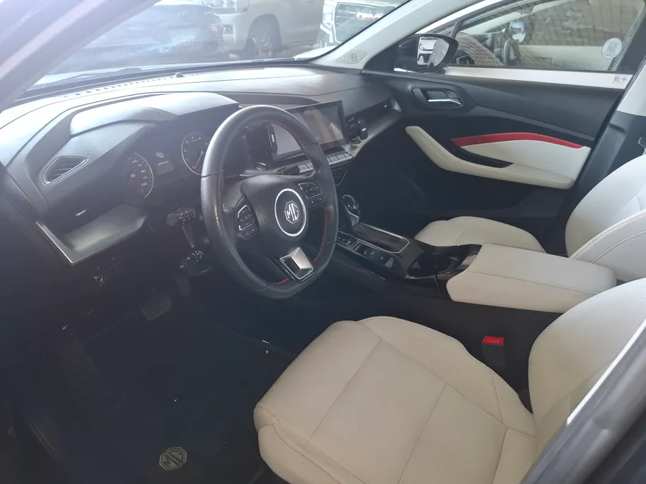 2024 MG GT STD 