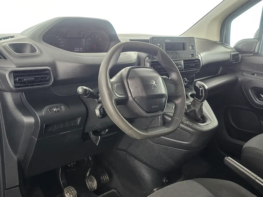 بيجو بارتنر Short van 2023 