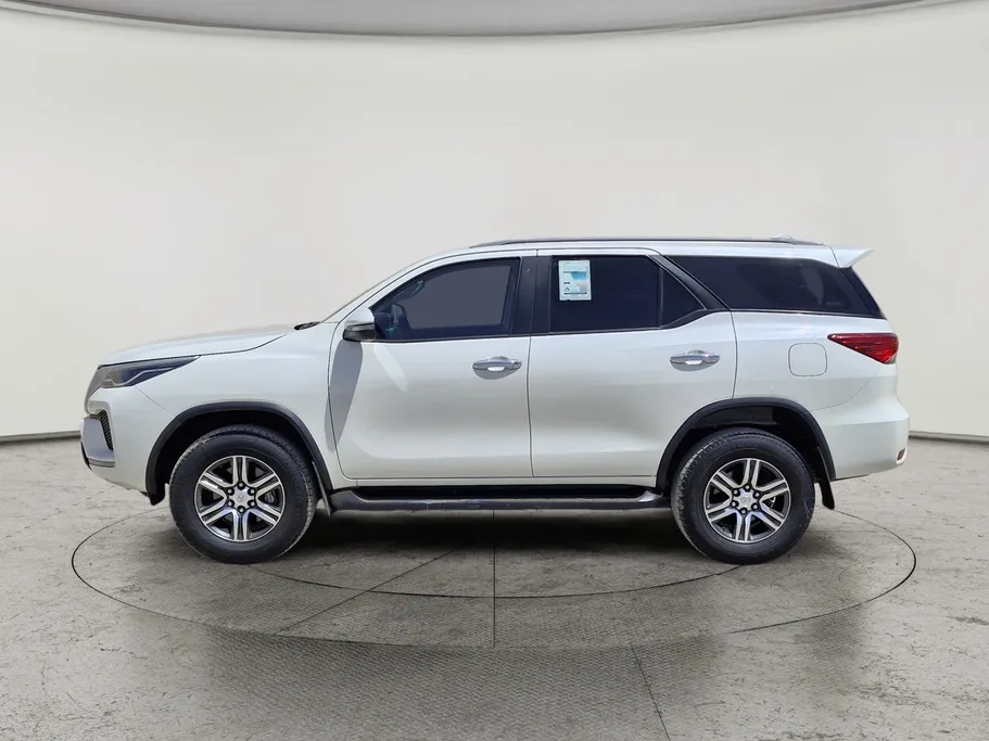2022 Toyota Fortuner GX 