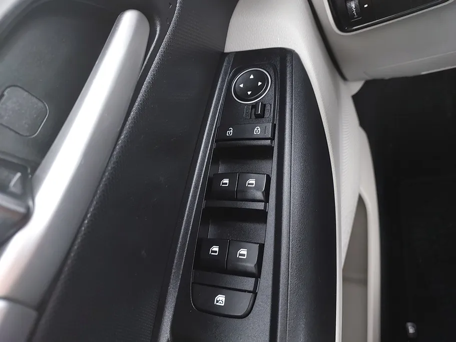 2023 Kia SONET LX 