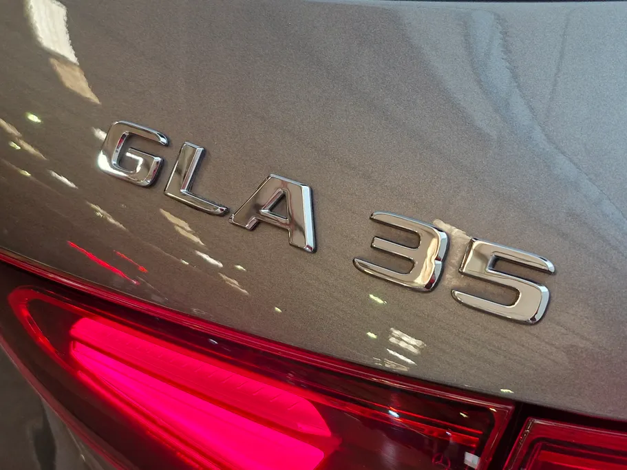 2024 Mercedes GLA 35 