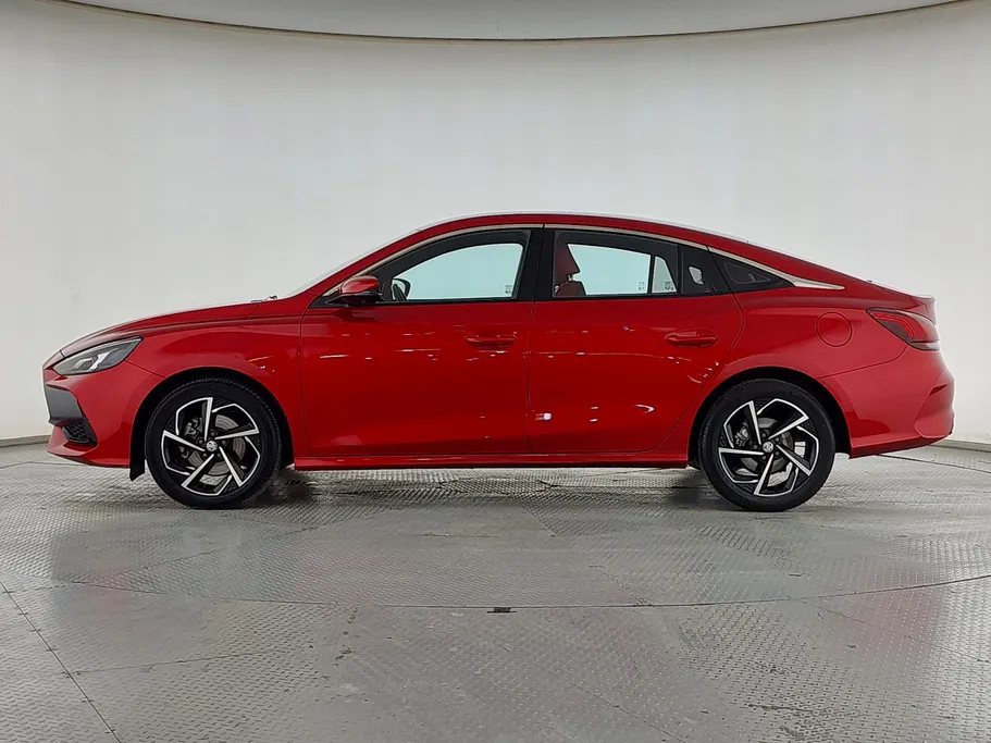 2023 MG GT LUX 