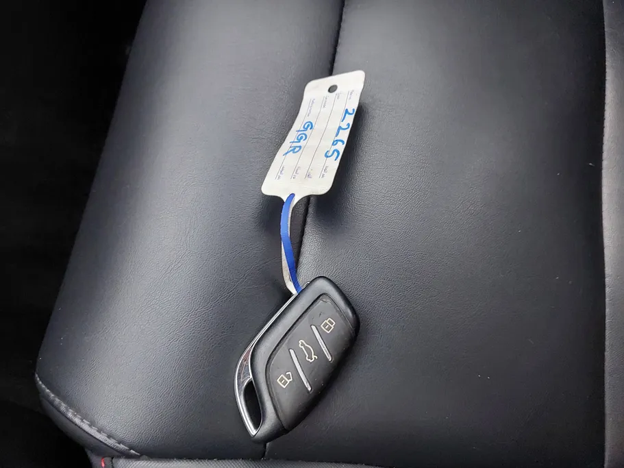 2023 MG GT LUX 