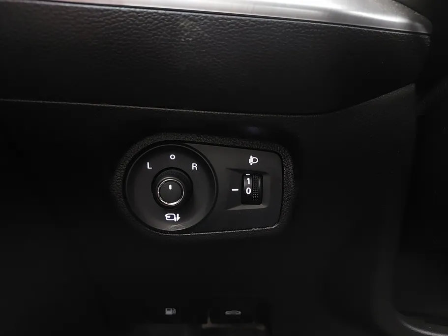 2023 MG GT LUX 