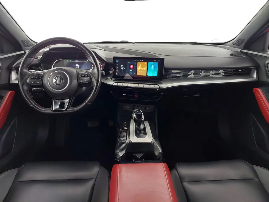 2023 MG GT LUX 