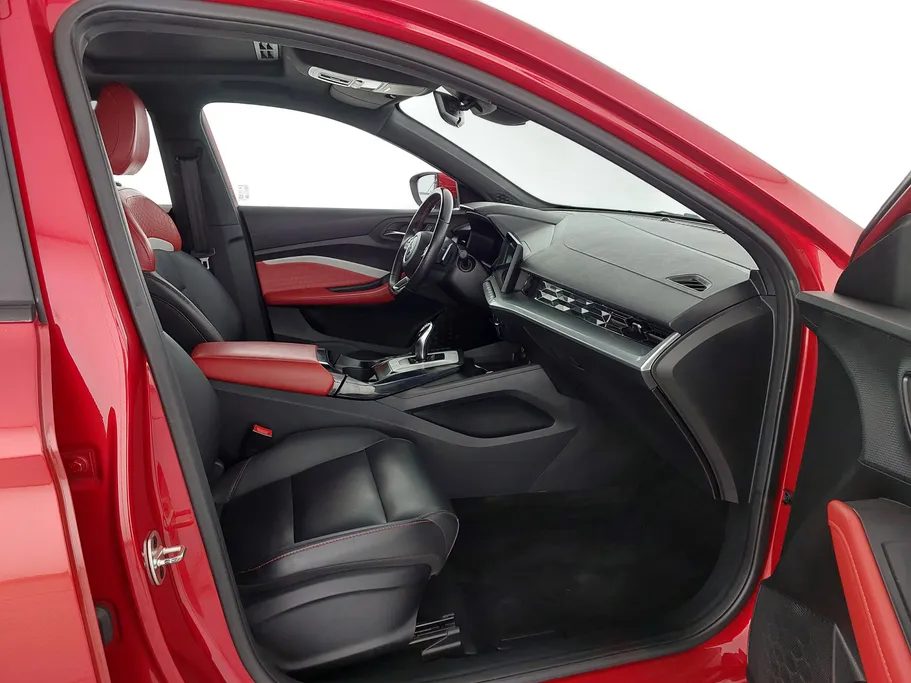 2023 MG GT LUX 