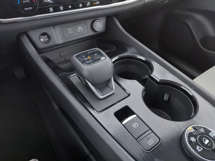 2026 Nissan Xtrail SV Plus 
