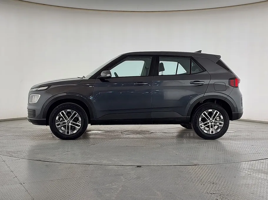 2025 Hyundai Venue Smart 