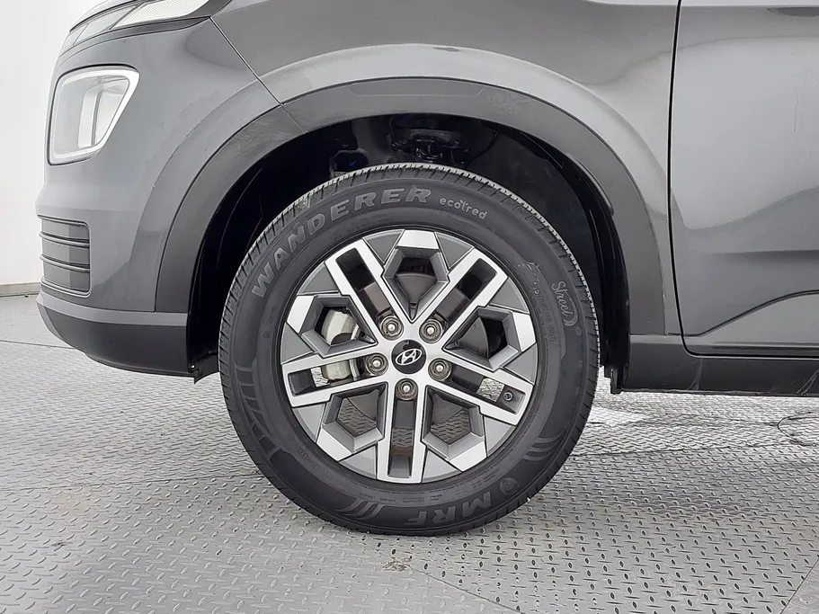 2025 Hyundai Venue Smart 