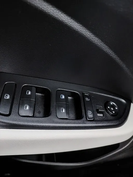 2025 Hyundai Venue Smart 