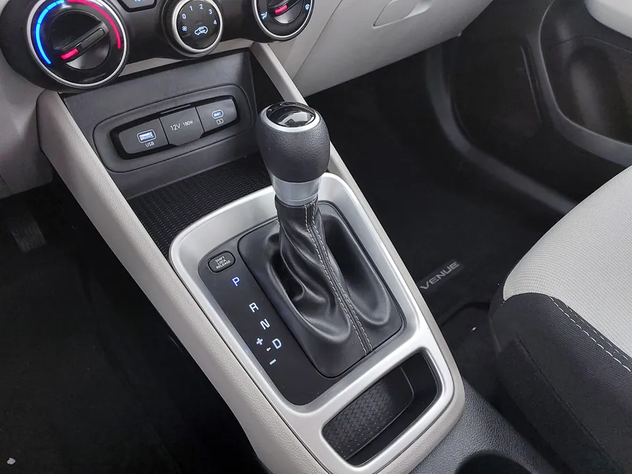 2025 Hyundai Venue Smart 