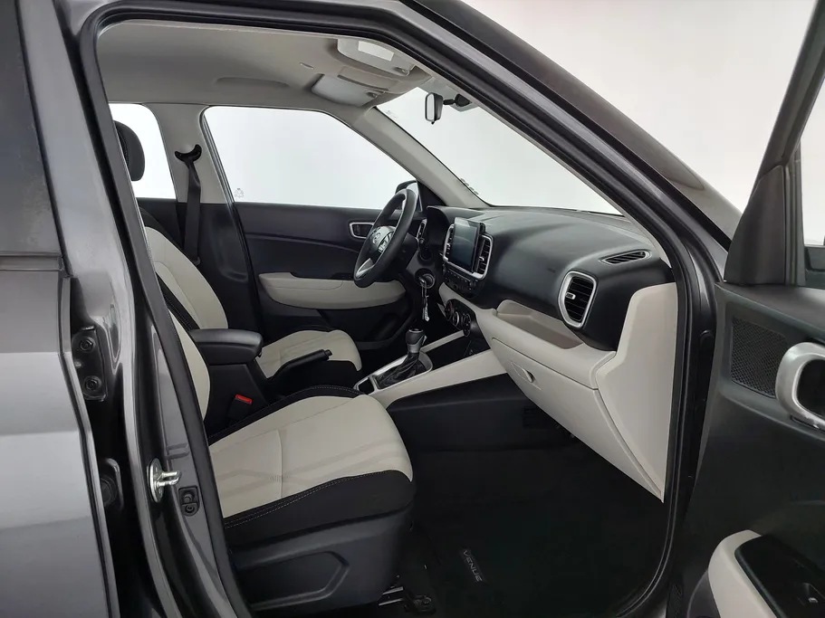 2025 Hyundai Venue Smart 