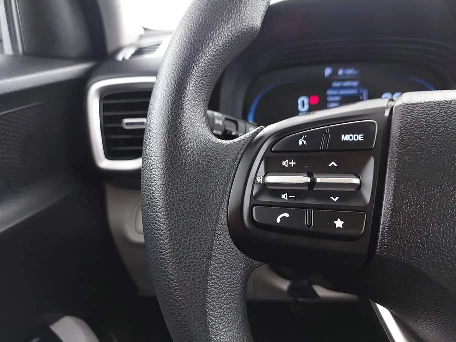 2025 Hyundai Venue Smart 