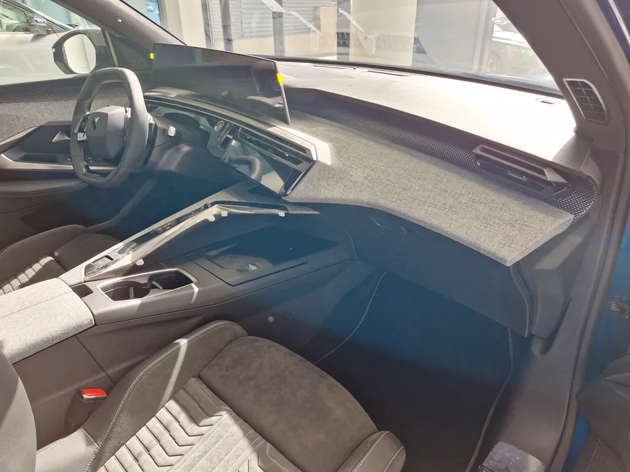 2026 Peugeot 5008 GT 
