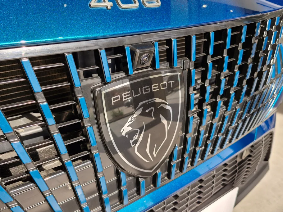 2025 Peugeot 408 GT 