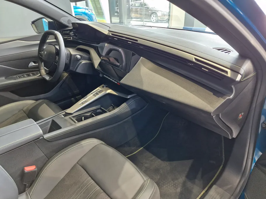 2025 Peugeot 408 GT 
