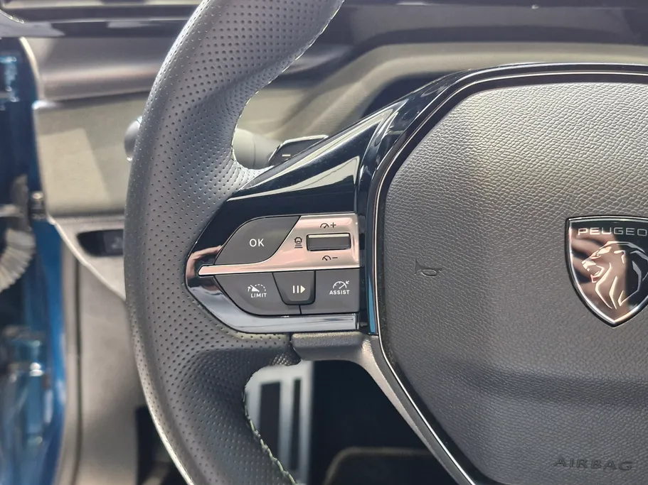 2025 Peugeot 408 GT 