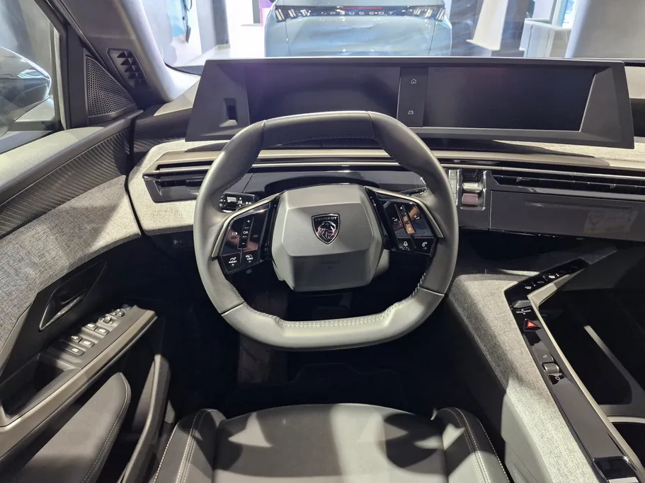 2026 Peugeot 5008 Allure 