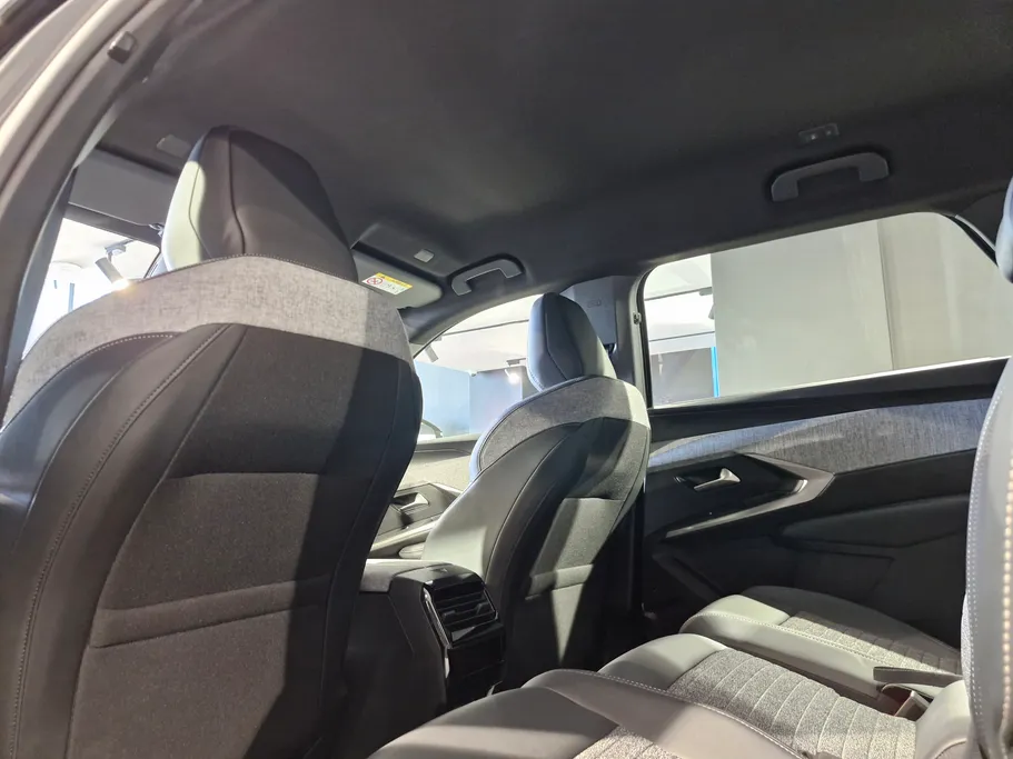 2026 Peugeot 5008 Allure 