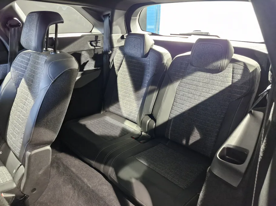 2026 Peugeot 5008 Allure 